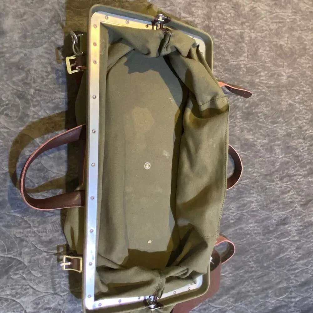 Line Of Trade - Weekender Bag Olive Green Canvas